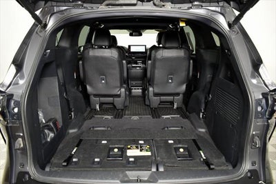 2025 Toyota Sienna XSE 7 Passenger