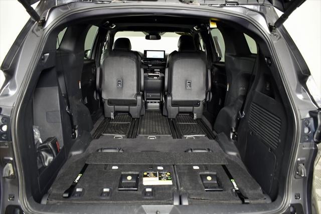 2025 Toyota Sienna XSE 7 Passenger