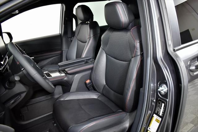 2025 Toyota Sienna XSE 7 Passenger