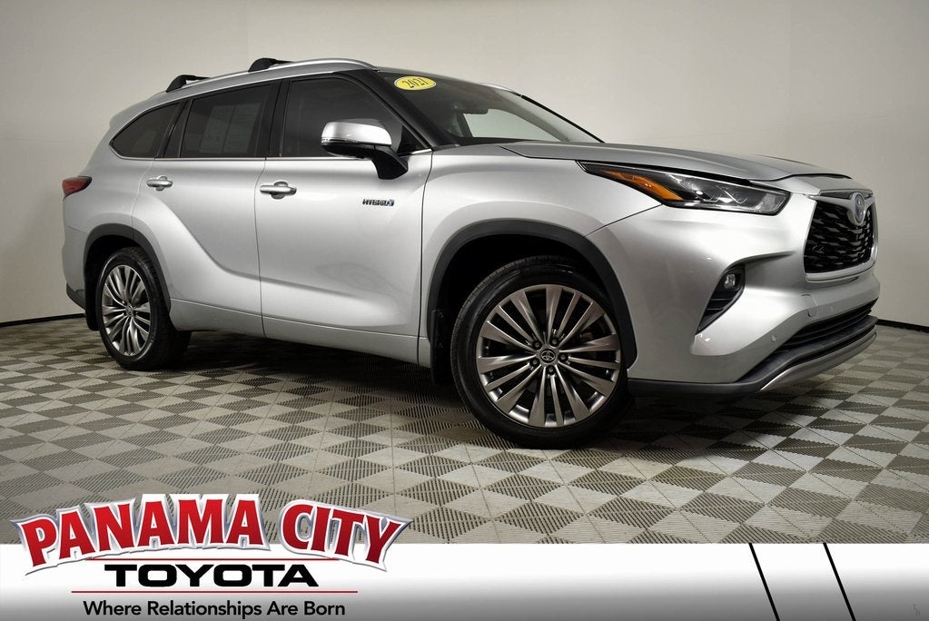 2021 Toyota Highlander Hybrid Platinum