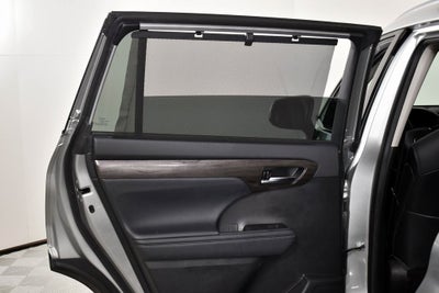 2021 Toyota Highlander Hybrid Platinum