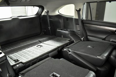 2021 Toyota Highlander Hybrid Platinum