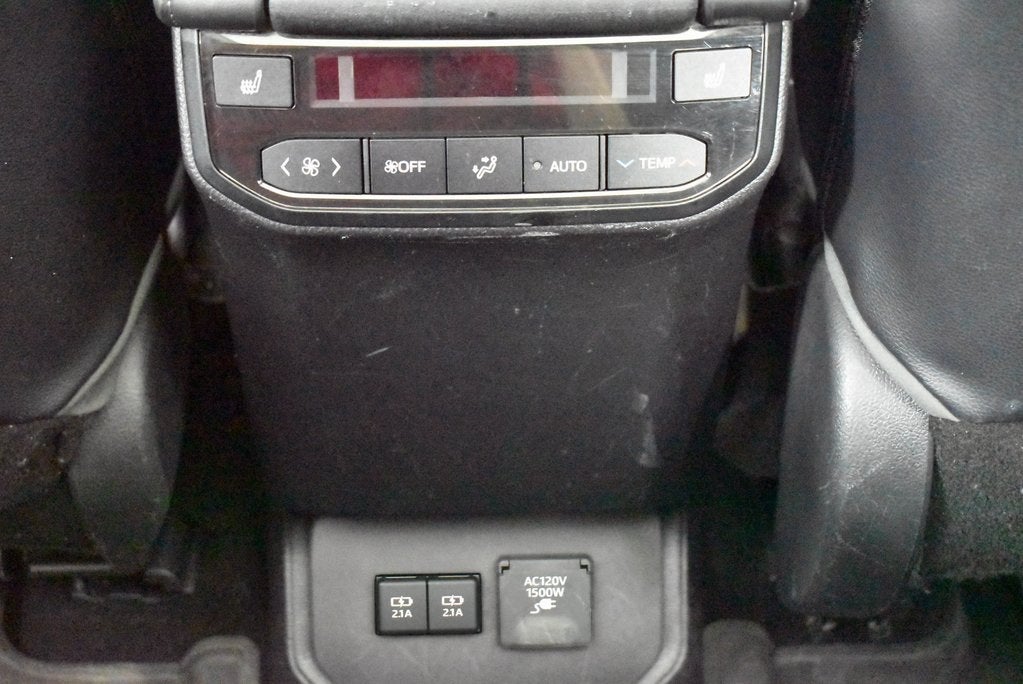 2021 Toyota Highlander Hybrid Platinum