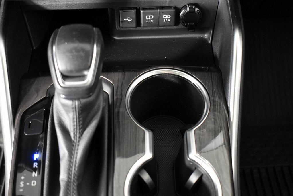 2021 Toyota Highlander Hybrid Platinum