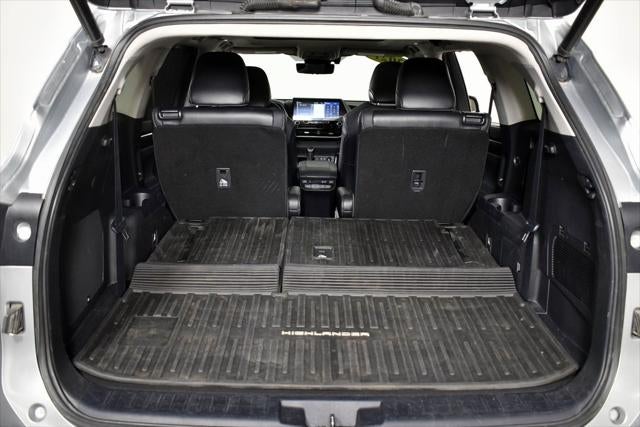 2021 Toyota Highlander Hybrid Platinum