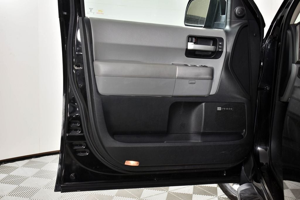 2010 Toyota Sequoia Platinum