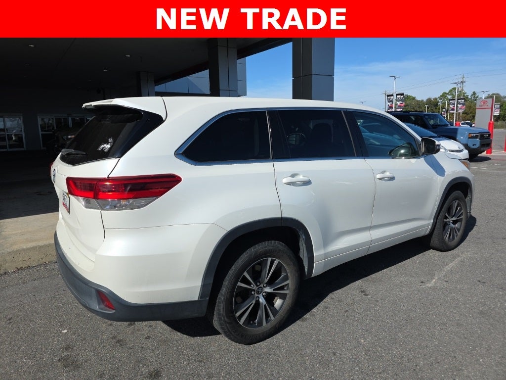 2018 Toyota Highlander LE
