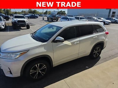 2018 Toyota Highlander LE