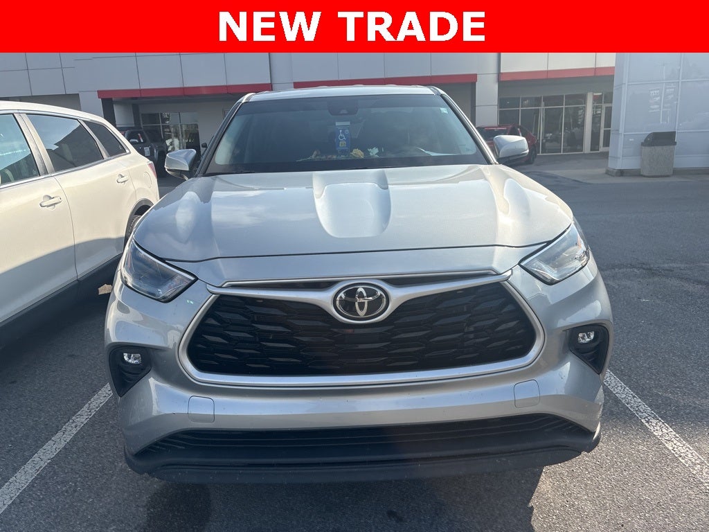 2022 Toyota Highlander LE