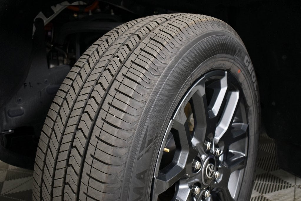 2023 Toyota Tundra Hybrid Platinum