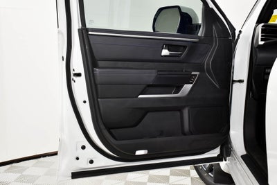 2023 Toyota Tundra Hybrid Platinum