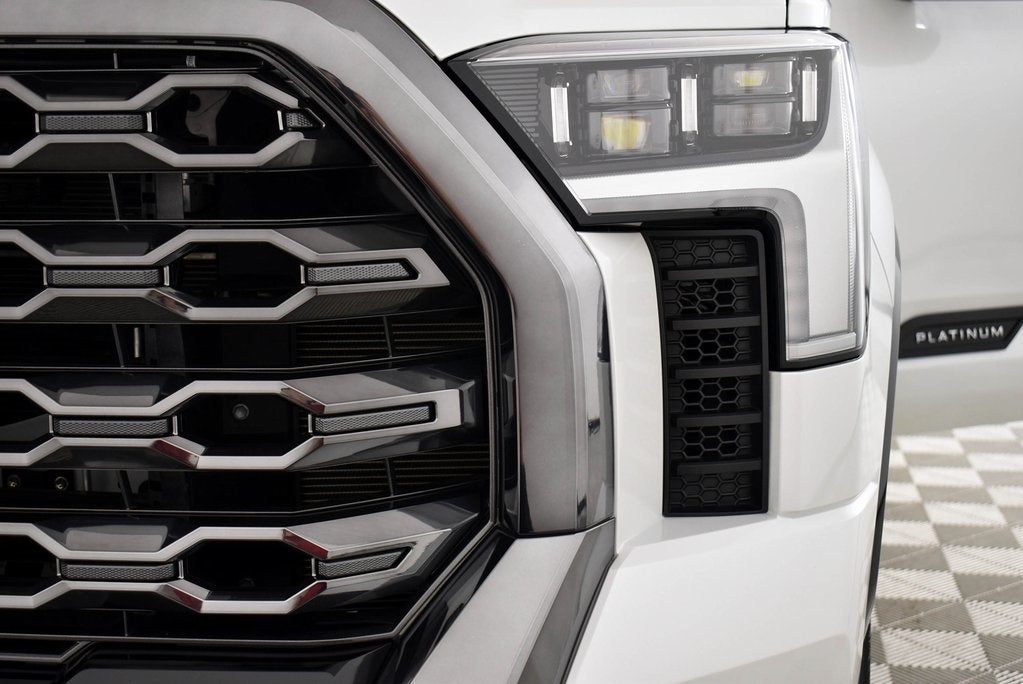 2023 Toyota Tundra Hybrid Platinum