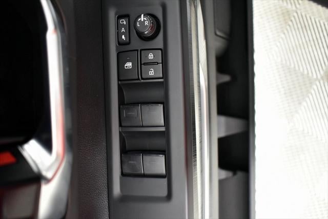 2023 Toyota Tundra Hybrid Platinum