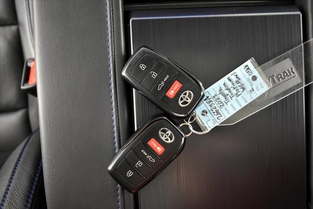 2023 Toyota Tundra Hybrid Platinum