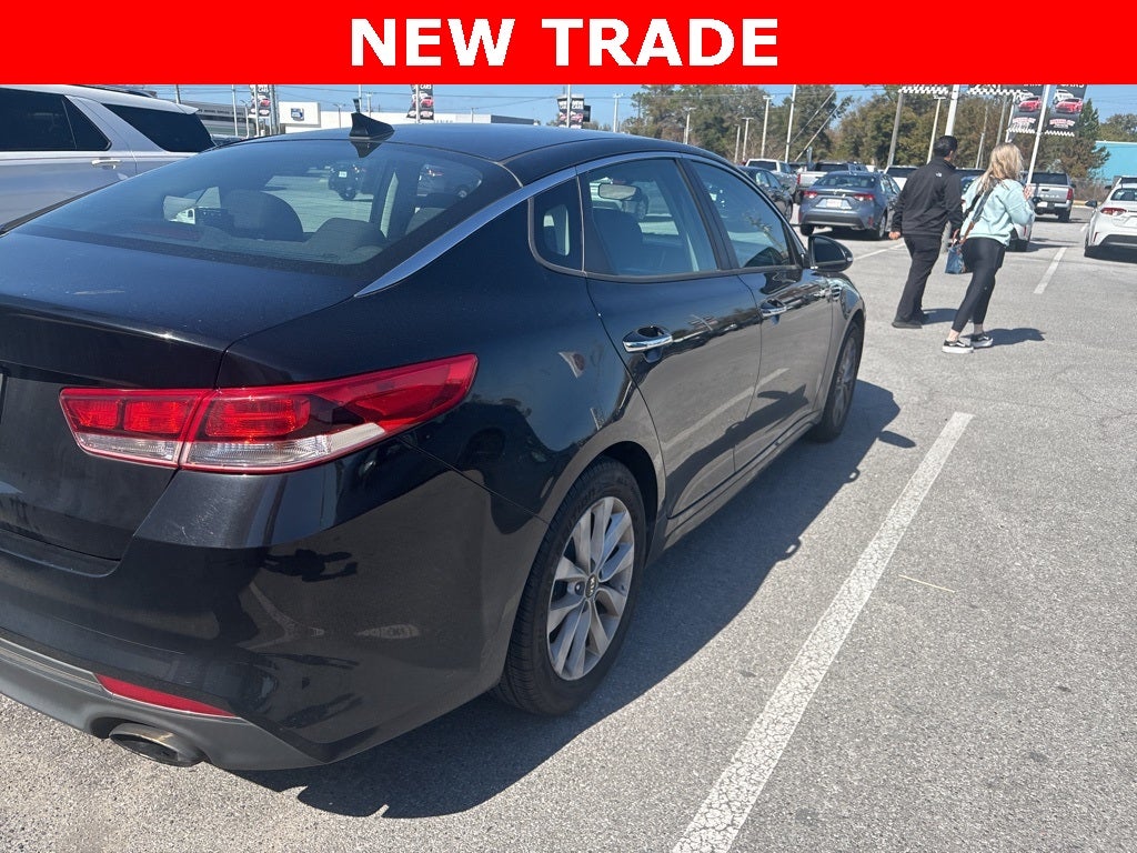 2017 Kia Optima LX