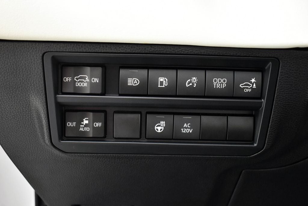 2024 Toyota Sequoia Capstone