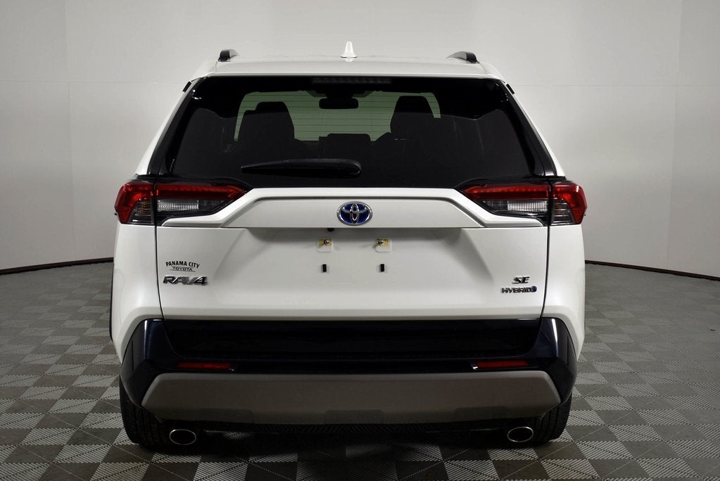2022 Toyota RAV4 Hybrid SE