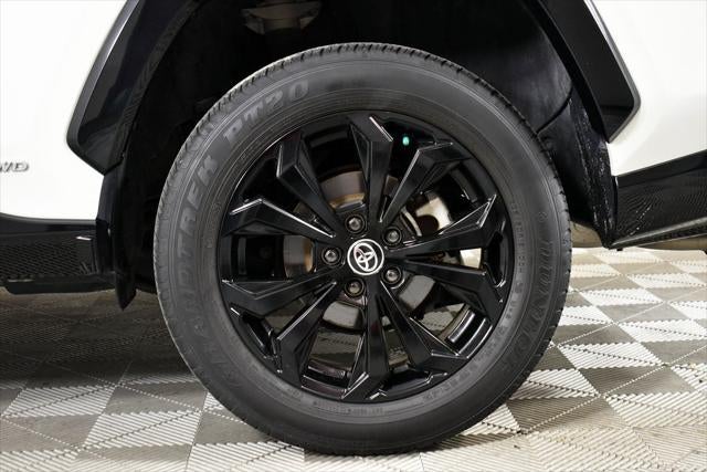 2022 Toyota RAV4 Hybrid SE