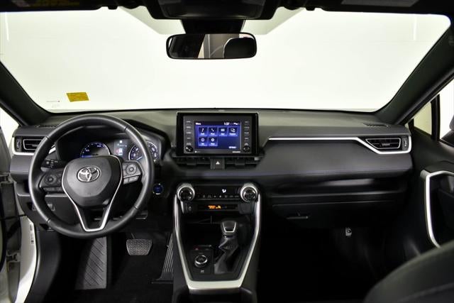 2022 Toyota RAV4 Hybrid SE