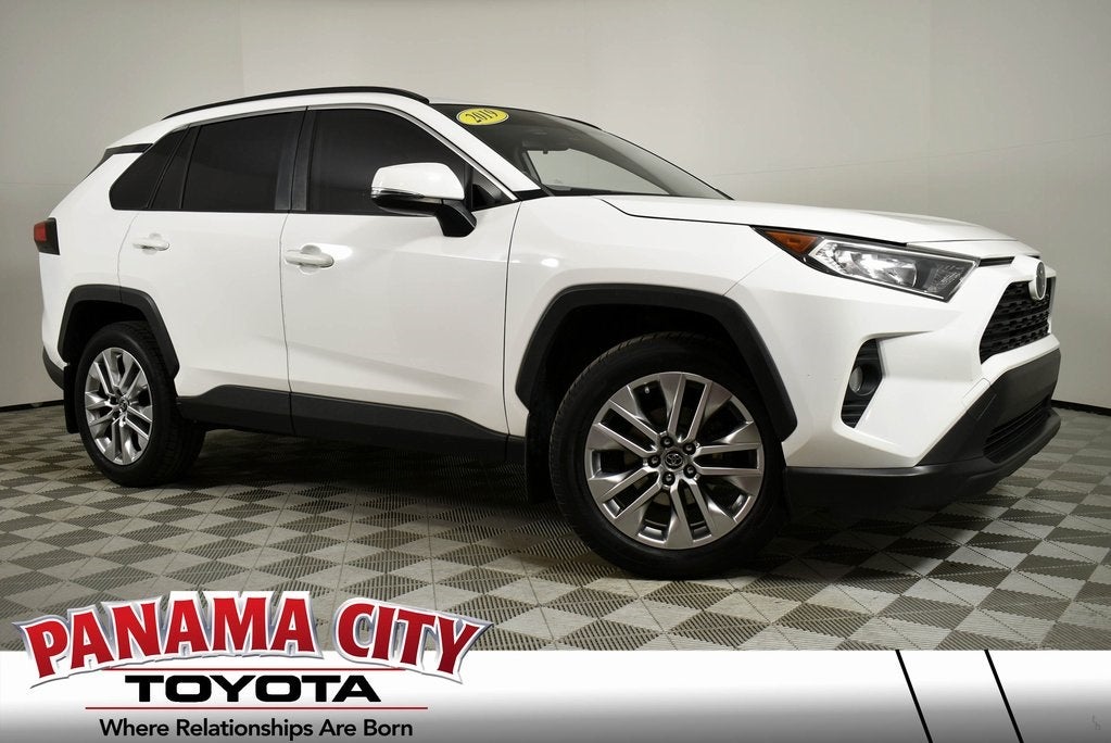 2019 Toyota RAV4 XLE Premium