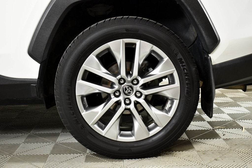 2019 Toyota RAV4 XLE Premium