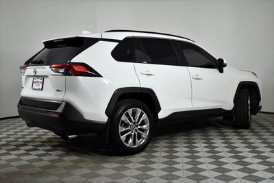 2019 Toyota RAV4 XLE Premium