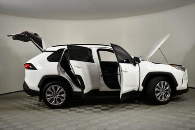 2019 Toyota RAV4 XLE Premium