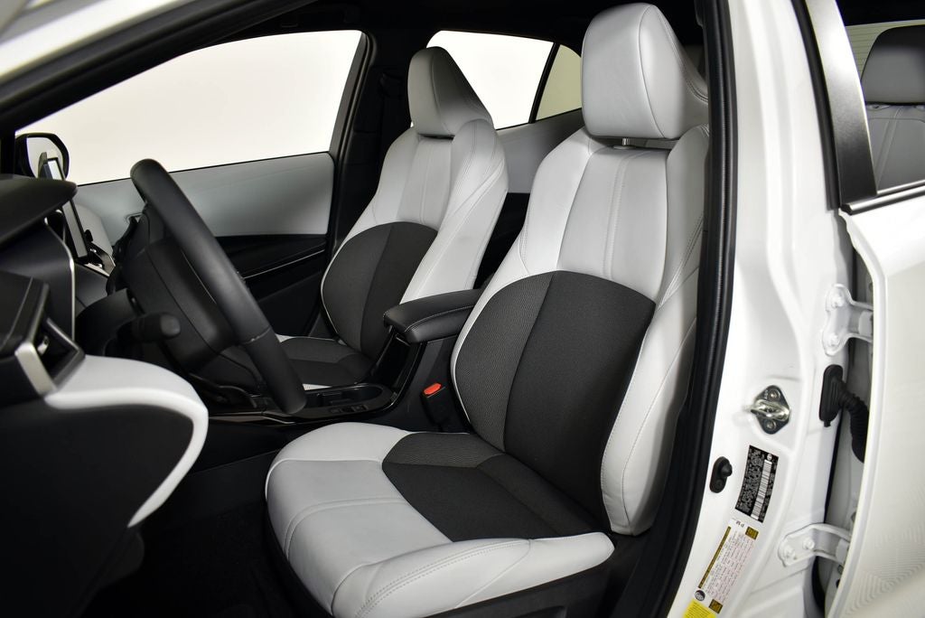 2025 Toyota Corolla Hatchback XSE