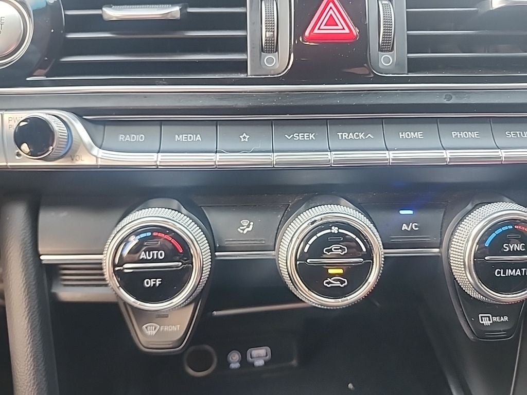 2020 Genesis G70 2.0T