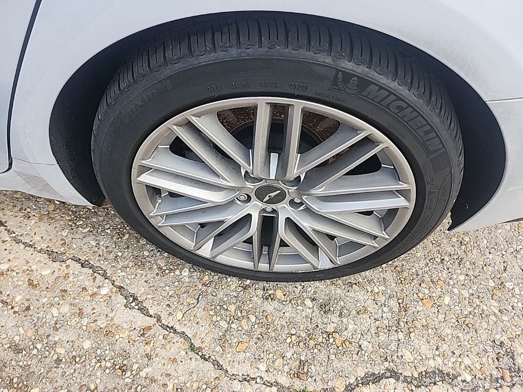 2020 Genesis G70 2.0T