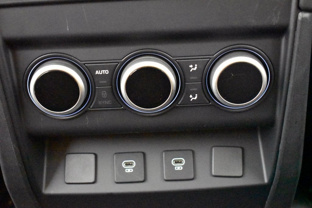 2024 Land Rover Defender 130 S