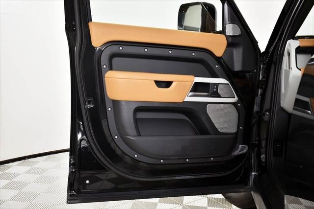 2024 Land Rover Defender 130 S