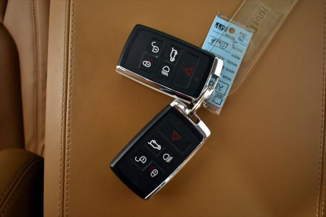 2024 Land Rover Defender 130 S