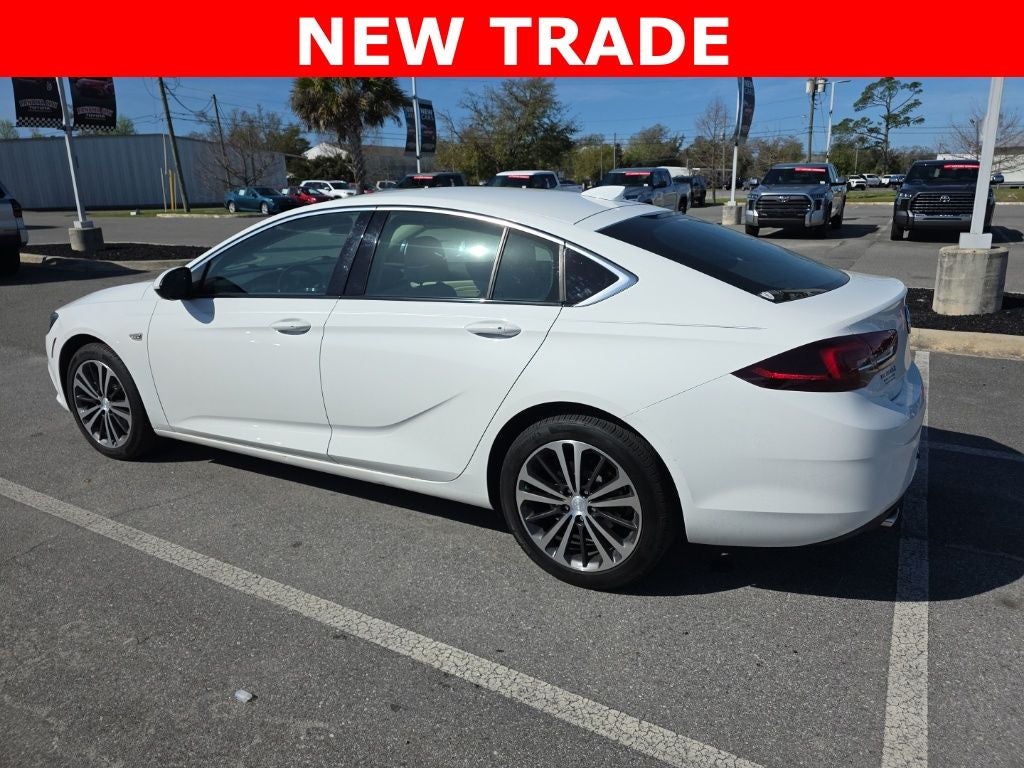 2019 Buick Regal Essence