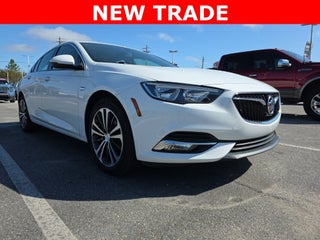 2019 Buick Regal Essence