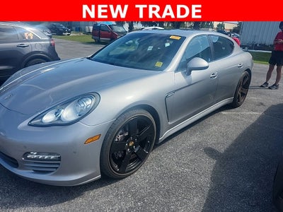 2011 Porsche Panamera 4