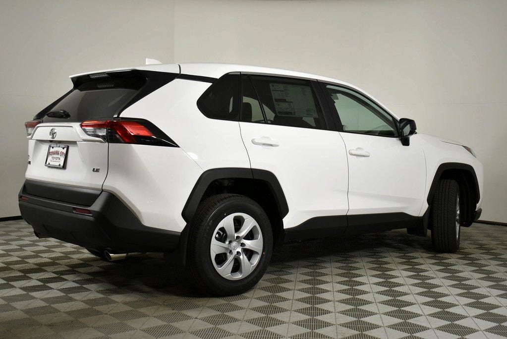 2025 Toyota RAV4 LE