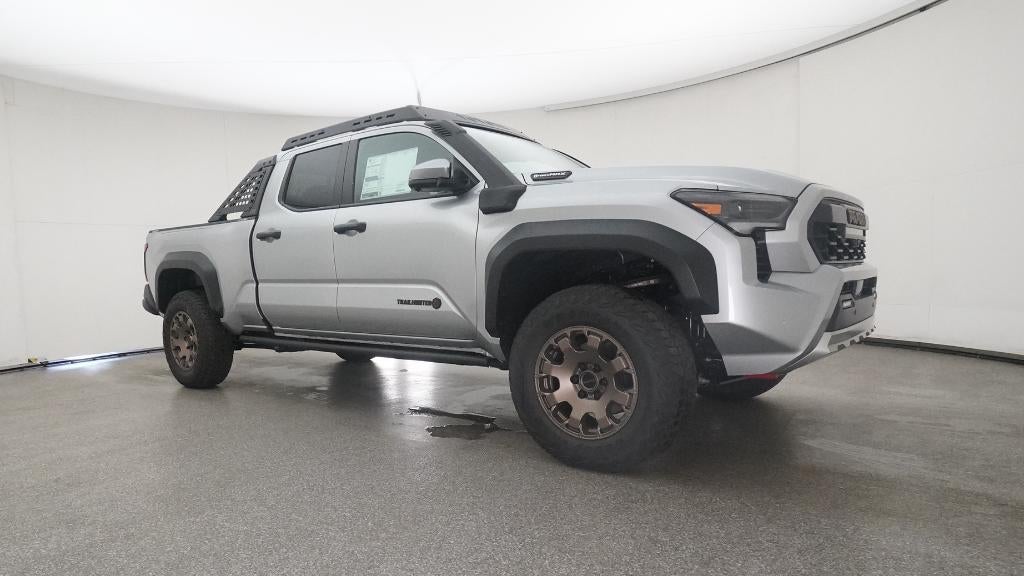 2025 Toyota Tacoma i-FORCE MAX Tacoma Trailhunter
