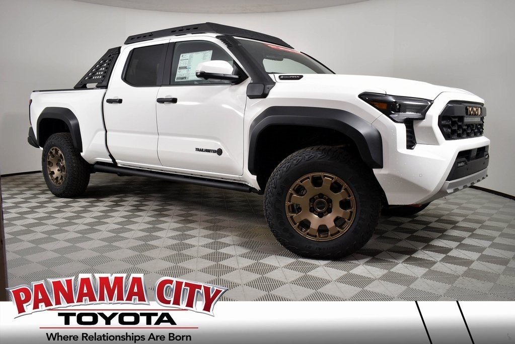 2025 Toyota Tacoma i-FORCE MAX Tacoma Trailhunter