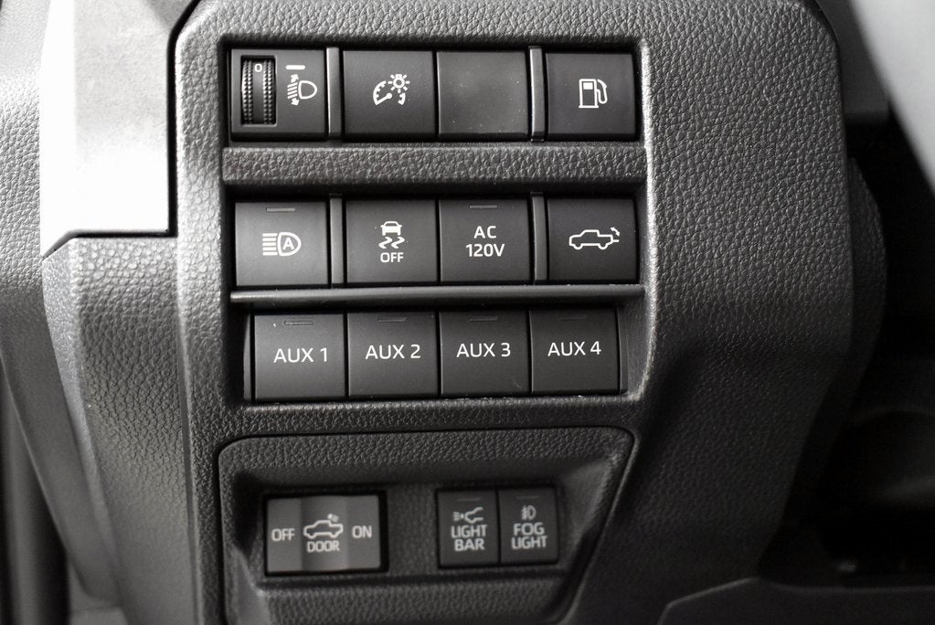 2025 Toyota Tacoma i-FORCE MAX Tacoma Trailhunter