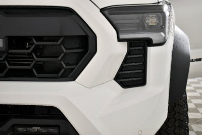 2025 Toyota Tacoma i-FORCE MAX Tacoma Trailhunter