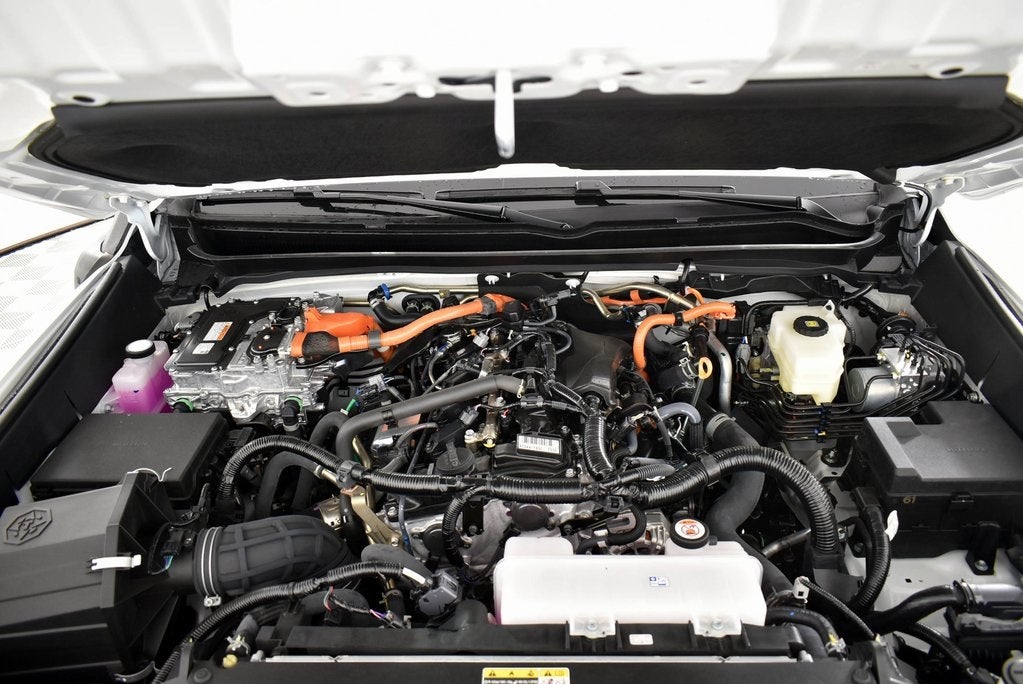 2025 Toyota Tacoma i-FORCE MAX Tacoma Trailhunter