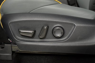 2025 Toyota Tacoma i-FORCE MAX Tacoma Trailhunter