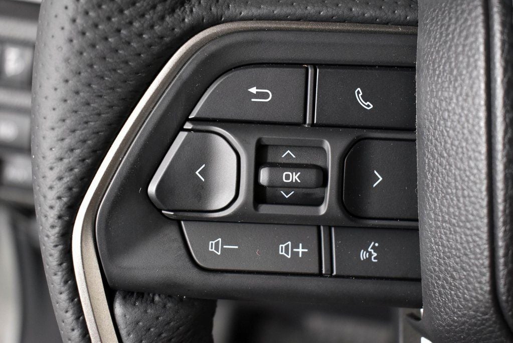 2025 Toyota Tacoma i-FORCE MAX Tacoma Trailhunter