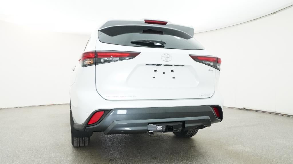 2026 Toyota Highlander Hybrid Limited