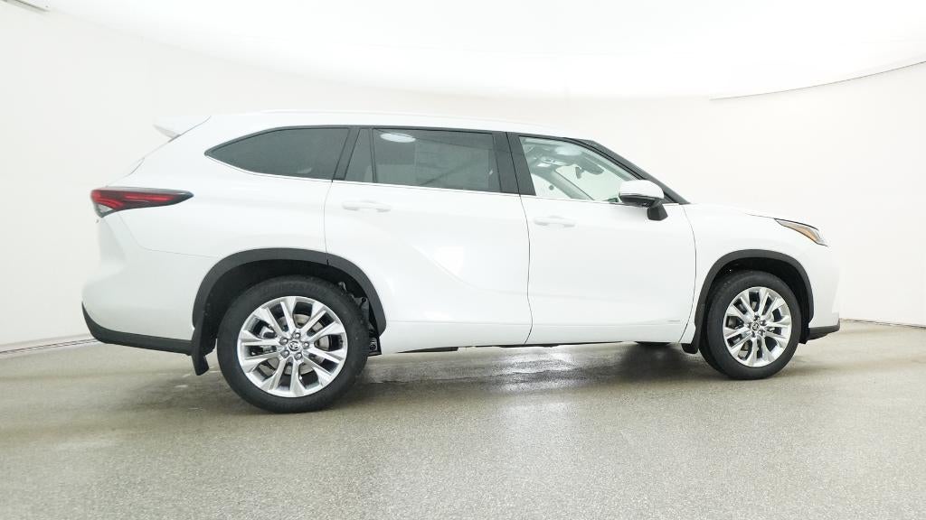 2026 Toyota Highlander Hybrid Limited