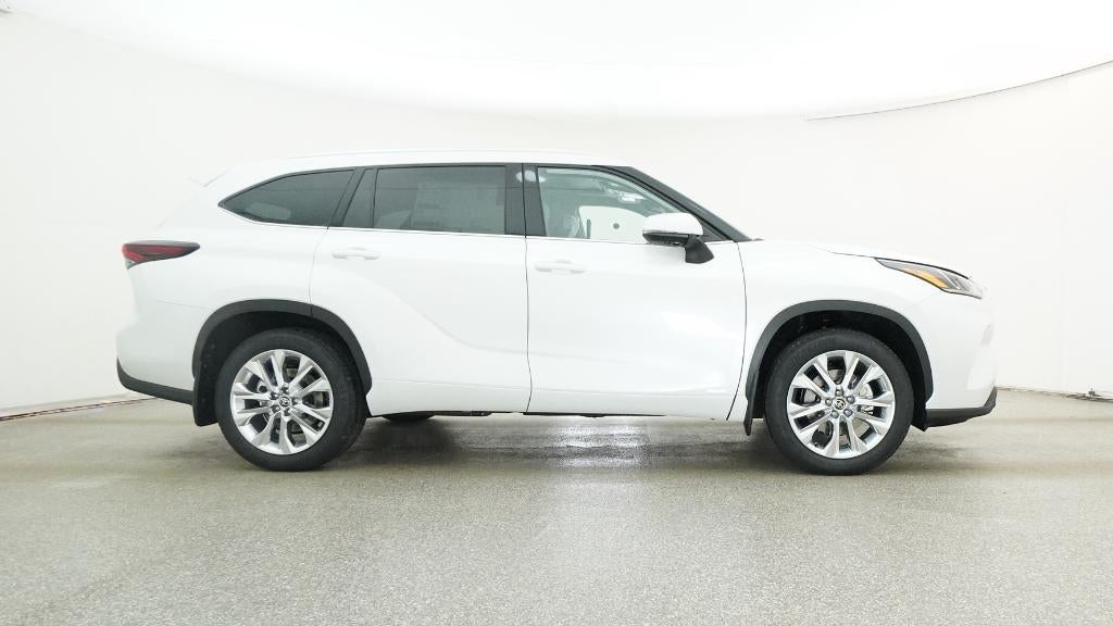 2026 Toyota Highlander Hybrid Limited