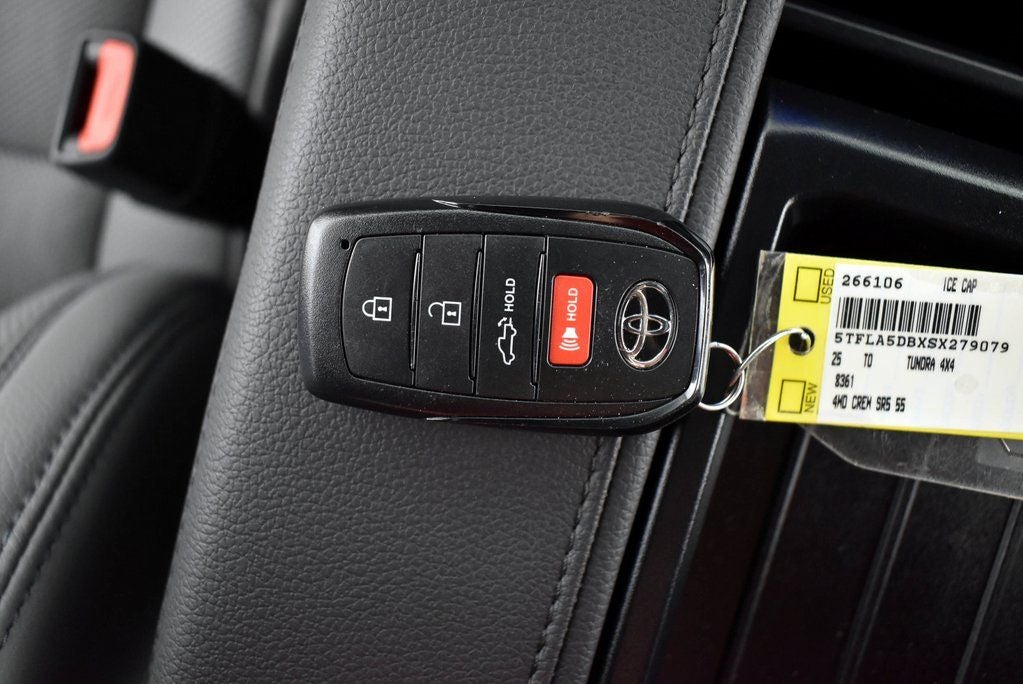 2025 Toyota Tundra SR5