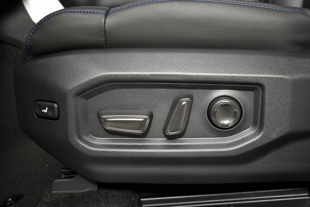 2025 Toyota Tundra i-FORCE MAX Tundra Platinum