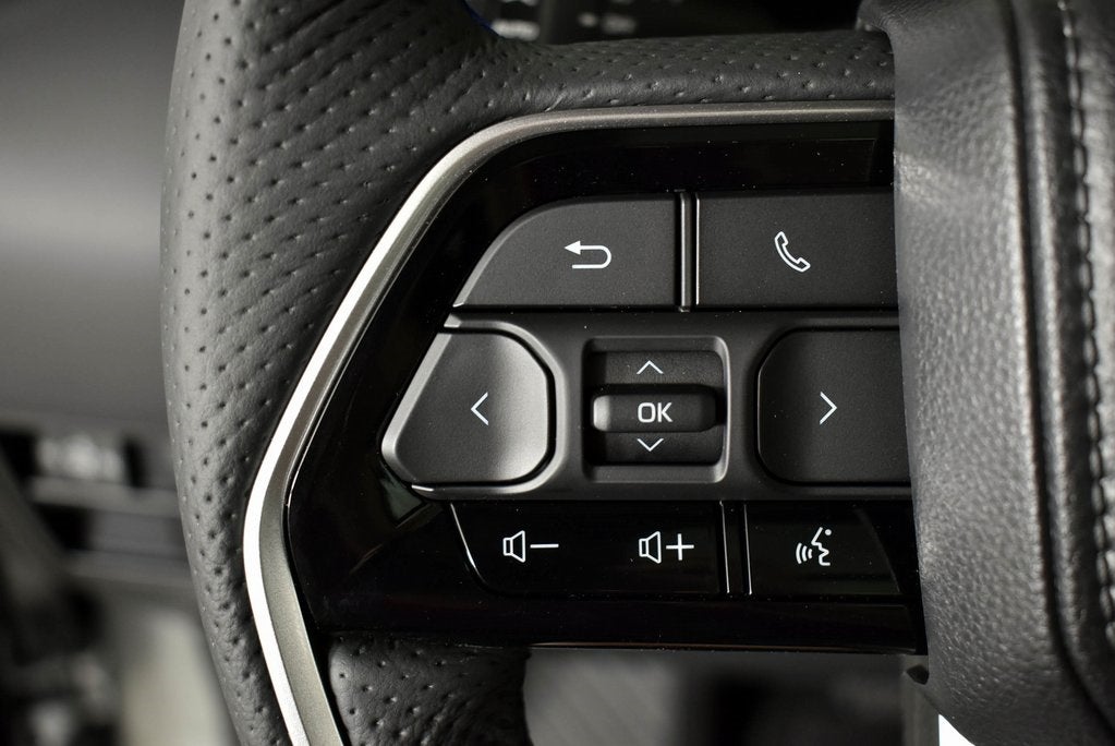 2025 Toyota Tundra i-FORCE MAX Tundra Platinum